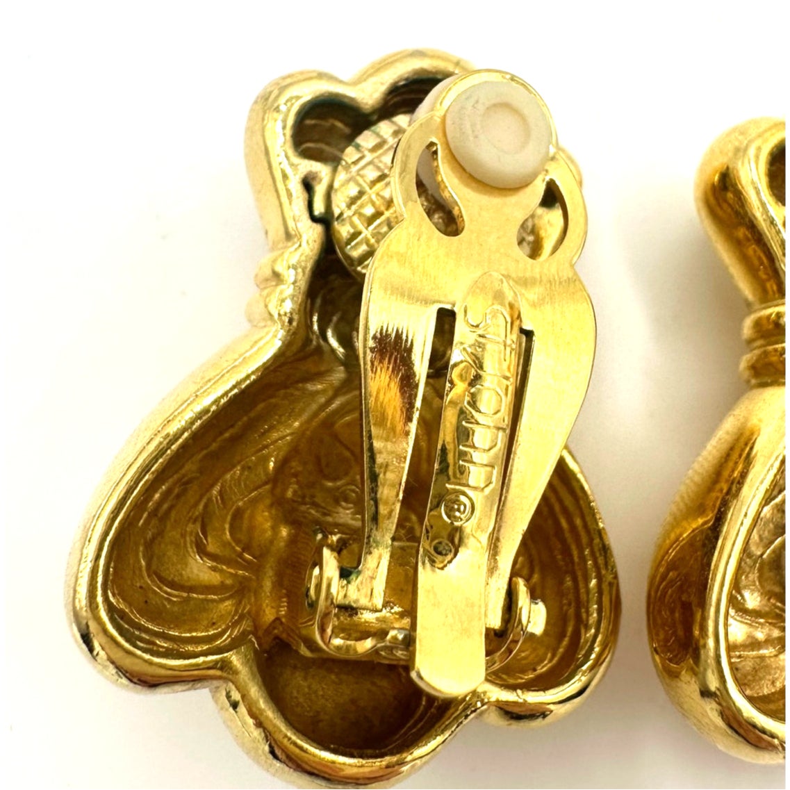 St. John signed 1980s 1990s vintage gold plated heavy abstract clip on earrings