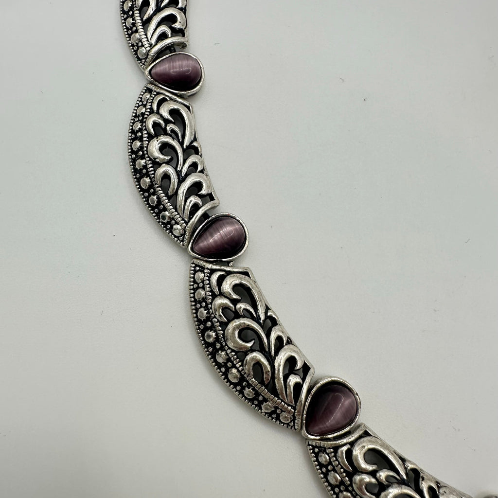 Avon vintage silver tone purple cats eye art glass faux chalcedony necklace