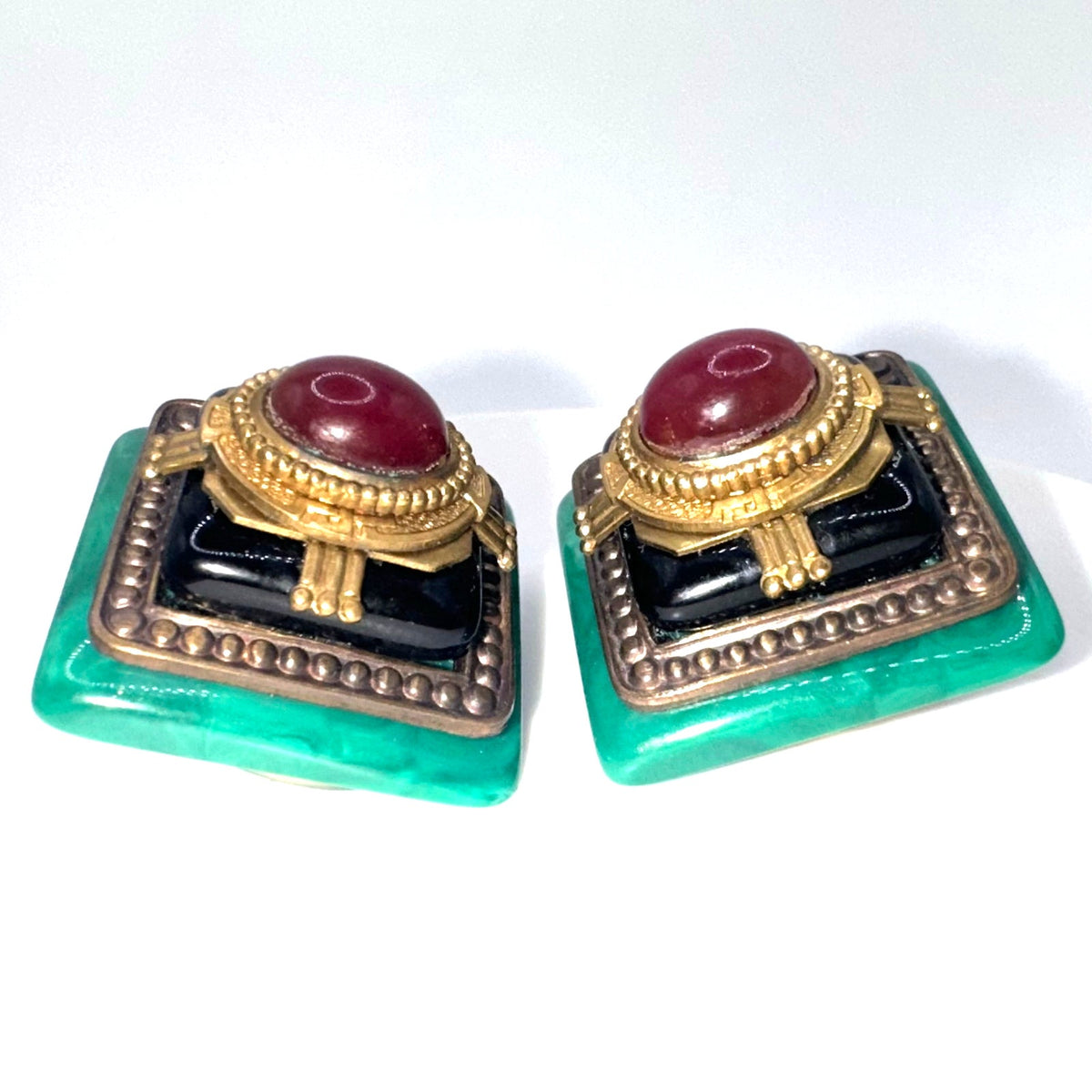 1980s vintage gold tone red black art glass green lucite clip on earrings
