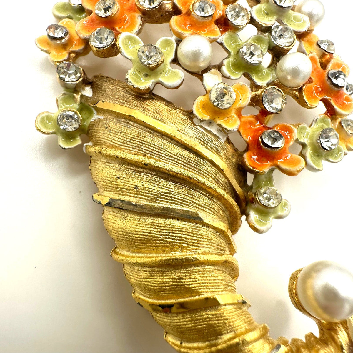 BSK vintage gold tone cornucopia multicolor enamel flowers rhinestones brooch