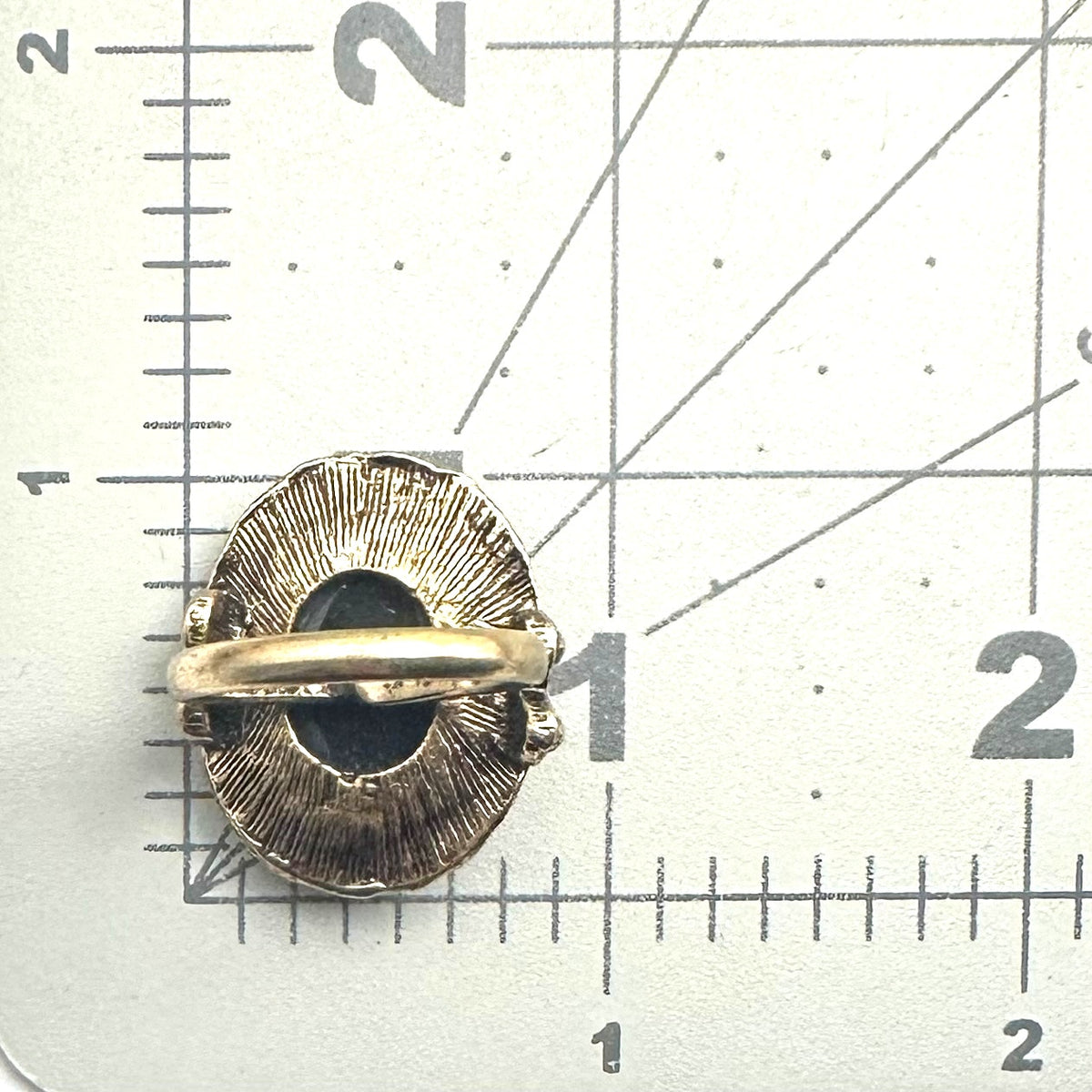 Vintage 1960s gold tone black hematite glass cameo adjustable cocktail ring
