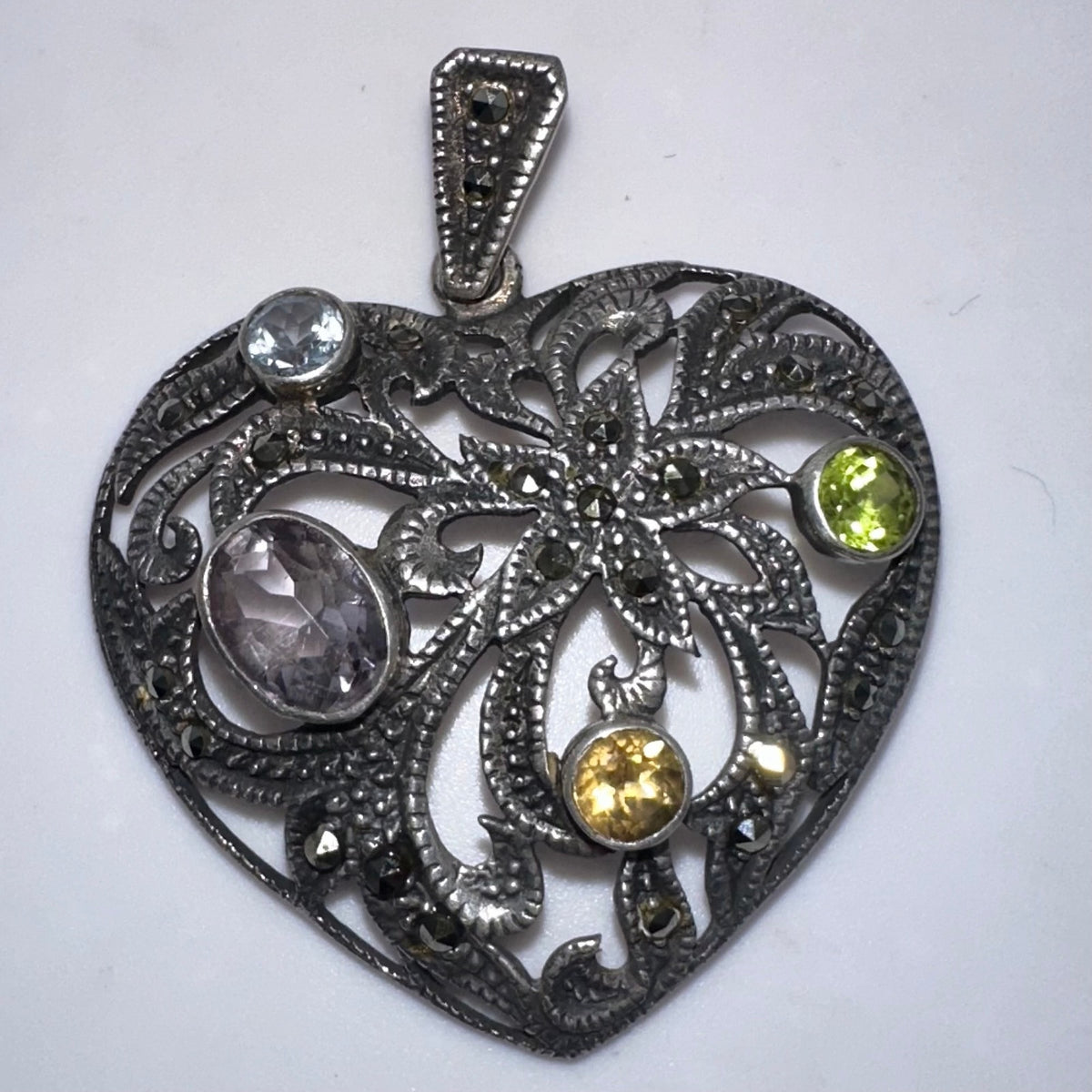 SU vintage 925 sterling silver marcasite genuine gemstones heart pendant