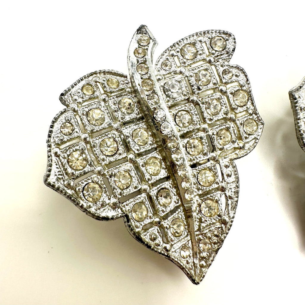 1930s antique Art Deco set 2 silver tone leaf clear rhinestones dress clips