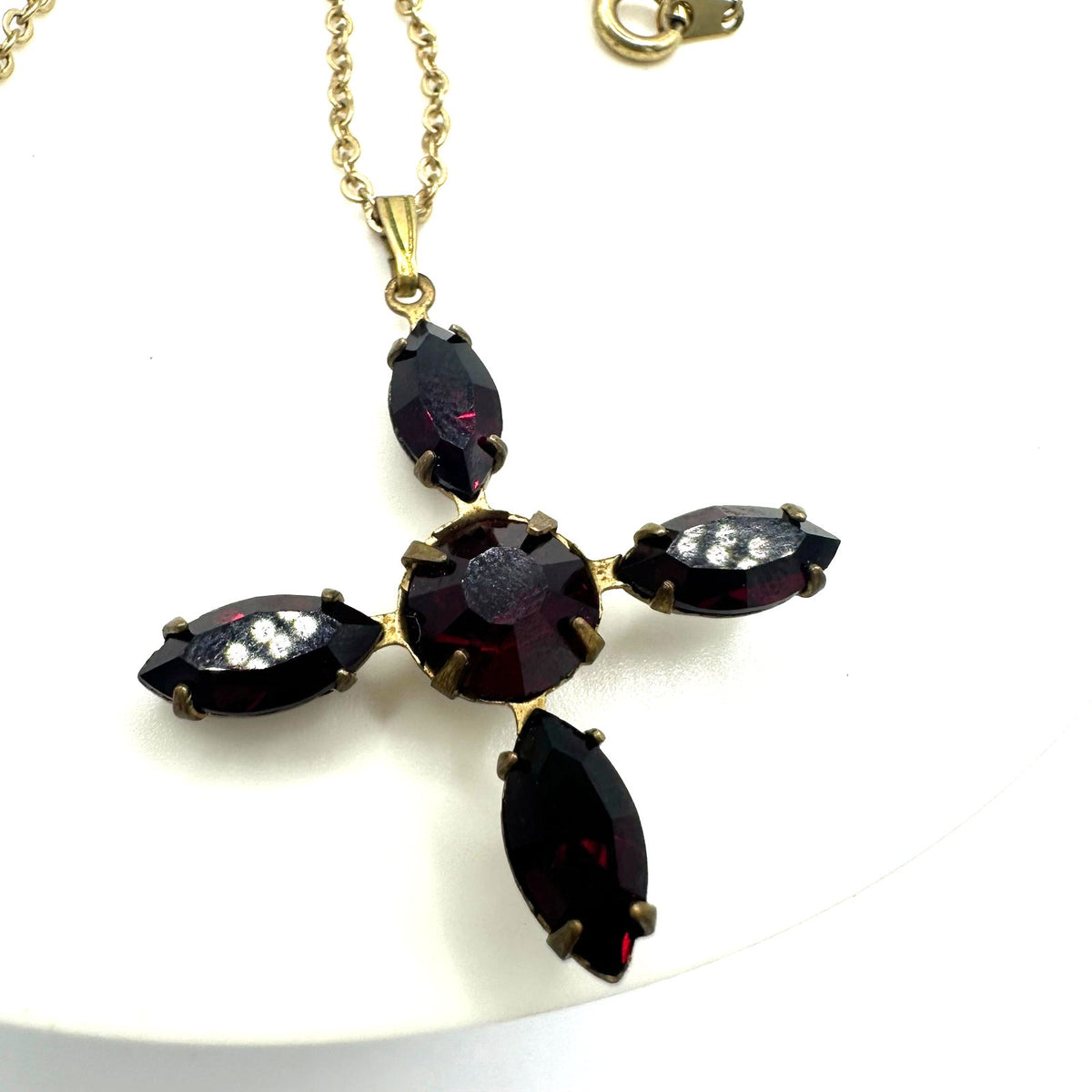 Vintage red burgundy faux garnet glass Maltese cross pendant chain necklace