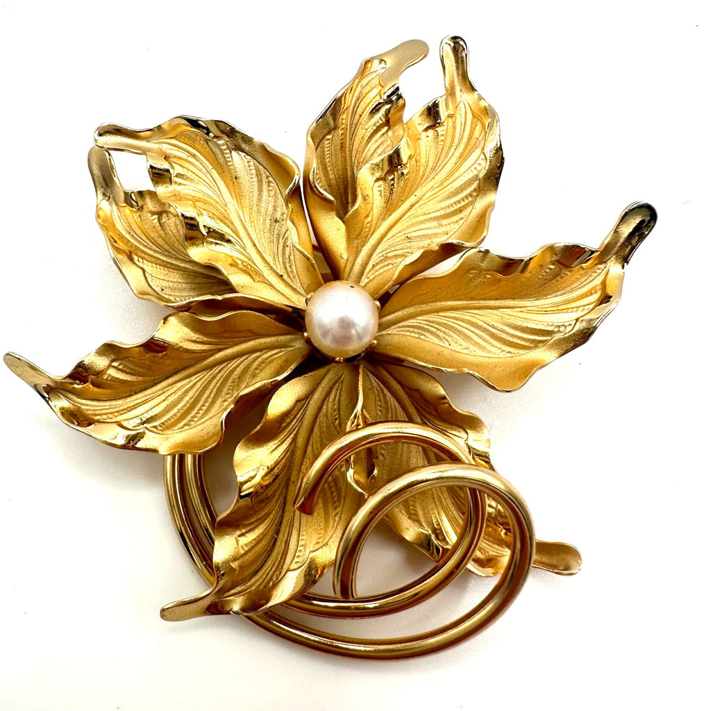 Vintage 1950s 1960s gold plated pink real freshwater pearl flower floral brooch
