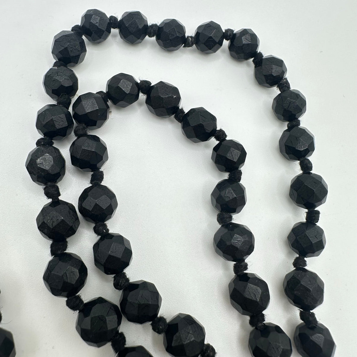 Antique Victorian 1800s black faceted vulcanite beaded 58” mourning necklace