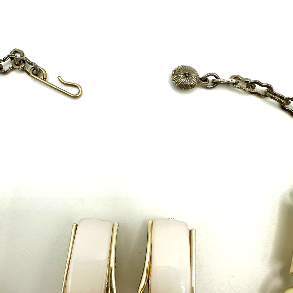 Vintage gold tone white moonglow lucite necklace bracelet earrings set parure