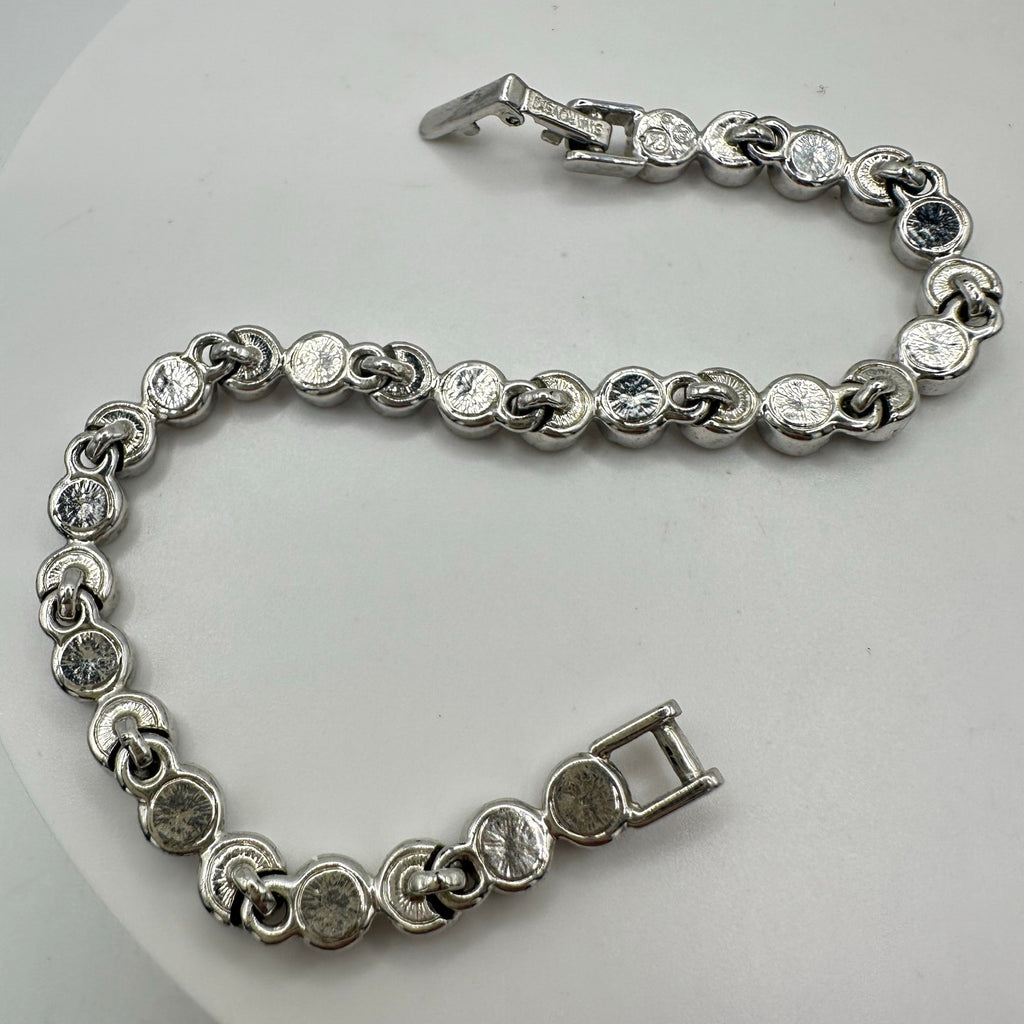 Swarovski clear Austrian crystals silver tone rhodium plated tennis bracelet 7"