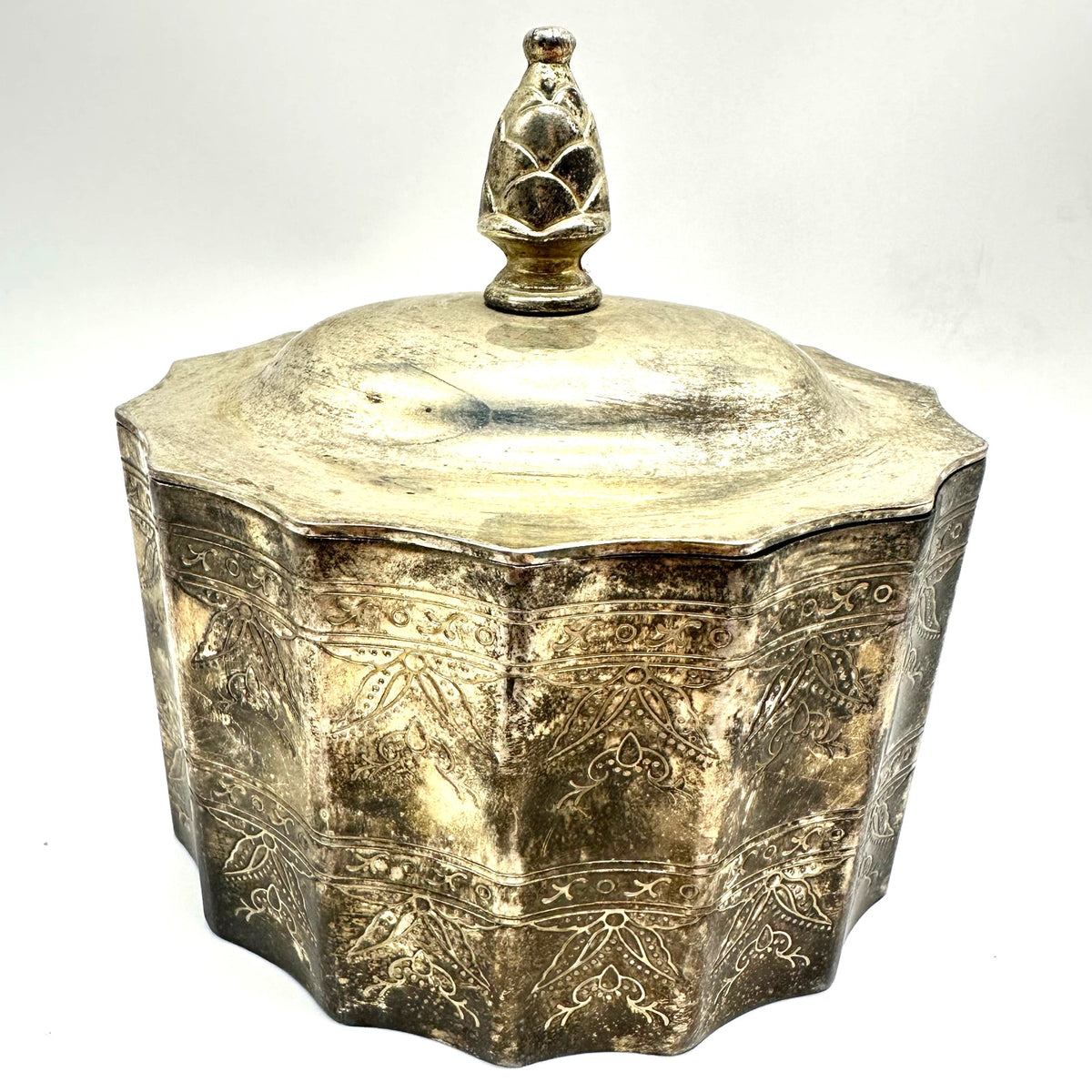 Godinger 1991 vintage silver plated red velvet lined decorative box 4.75 x 4 x 3