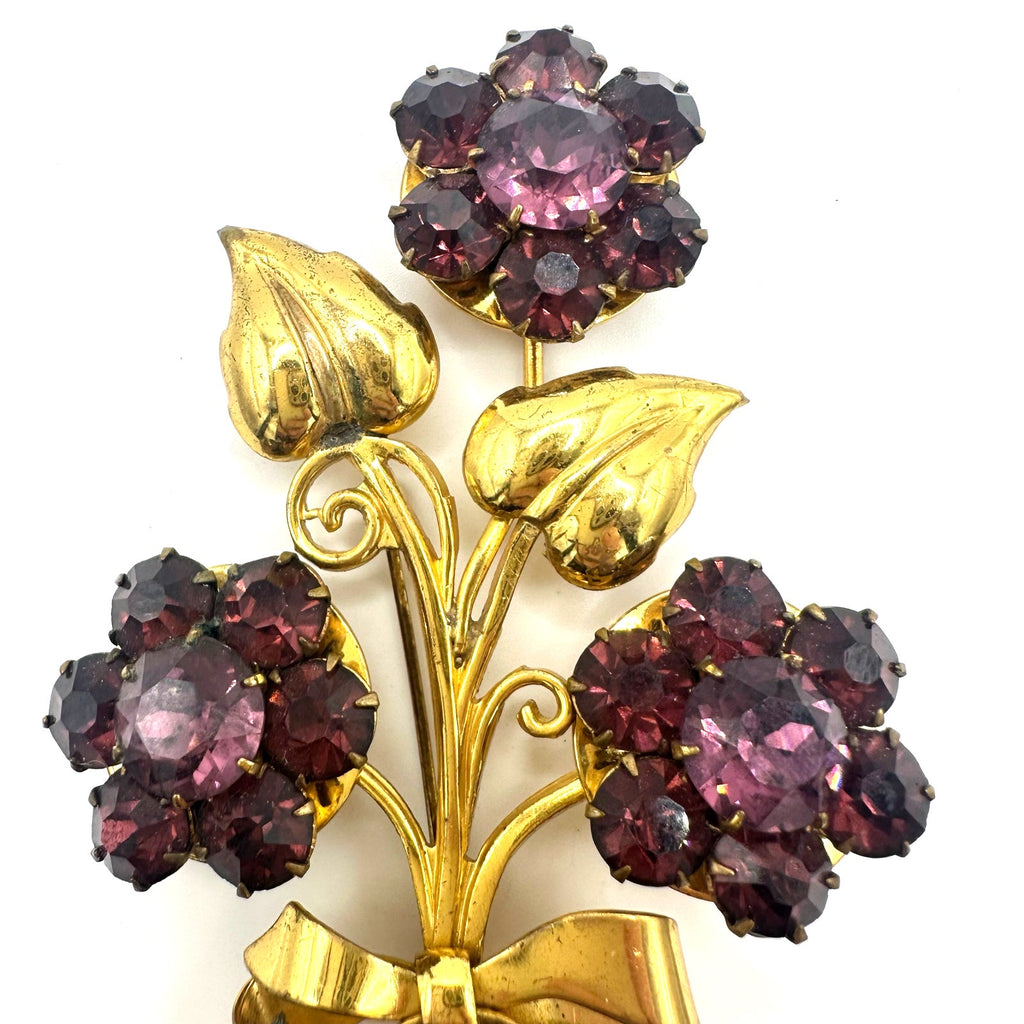 Vintage 1940 gold tone purple rhinestones large flower floral bouquet brooch
