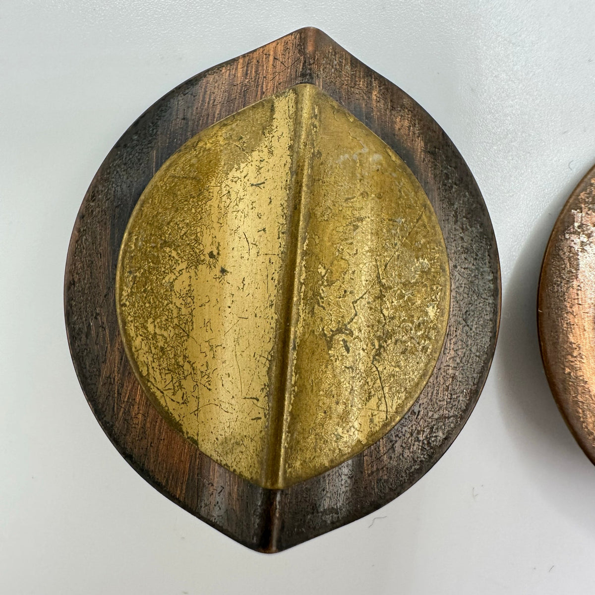 Vintage 1940s modernist solid copper brass round bent discs clip on earrings