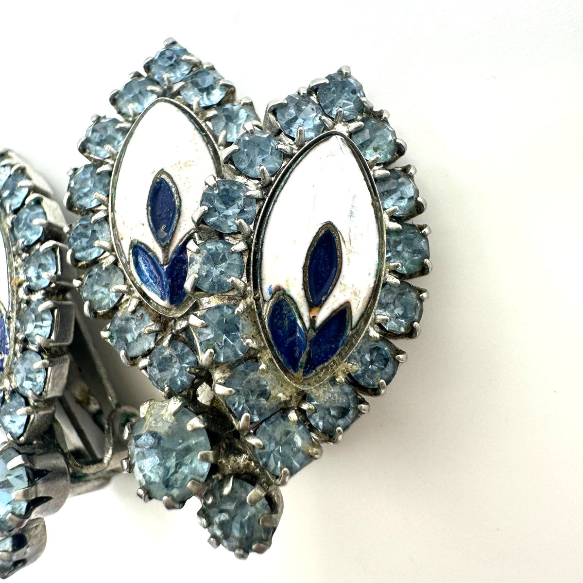 Weiss signed vintage silver tone blue rhinestones white enamel clip on earrings