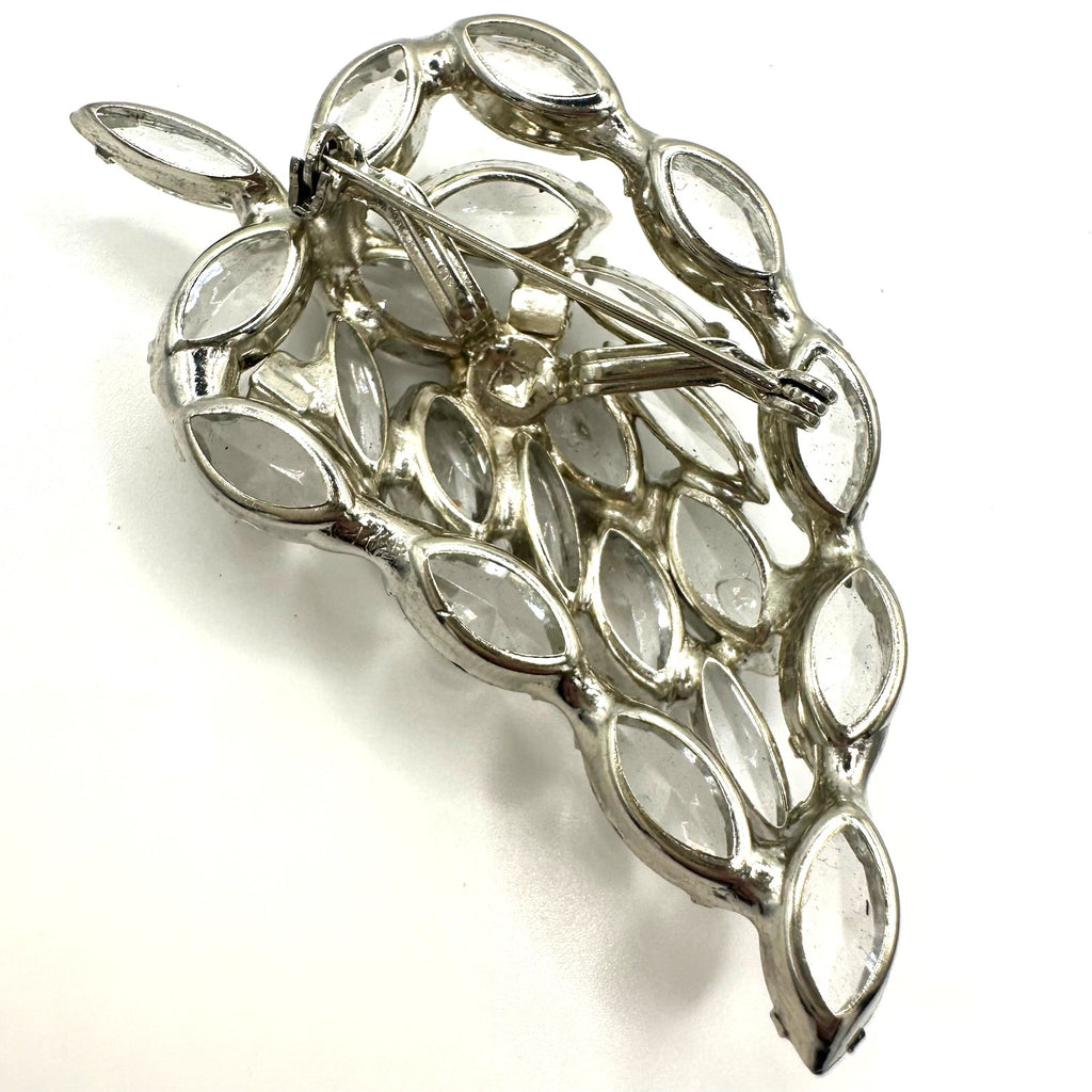 1950s vintage silver tone rhodium plated clear glass rhinestones leaf brooch
