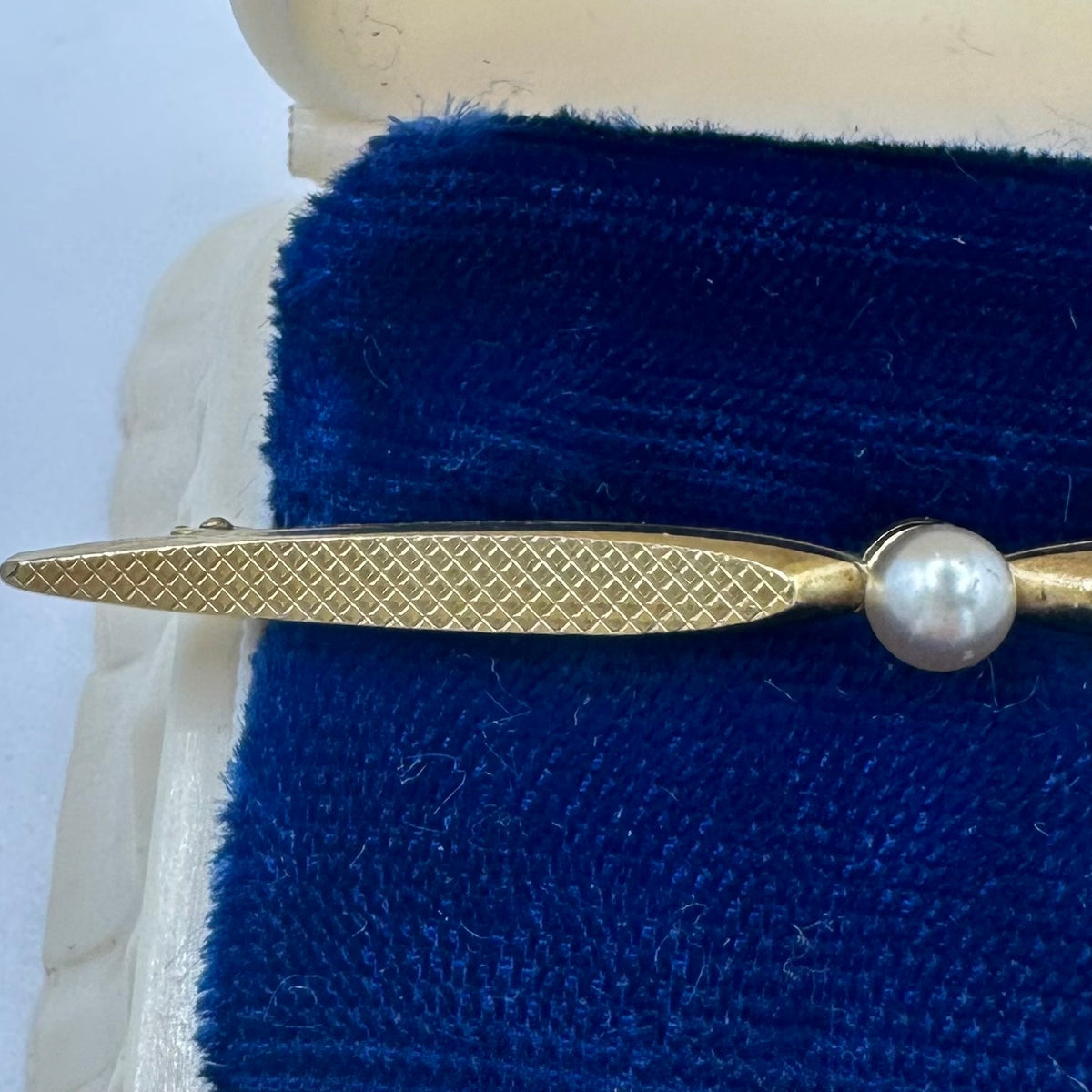 K&L Kordes & Lichtenfels 1960s vintage gold filled faux pearl bar pin brooch