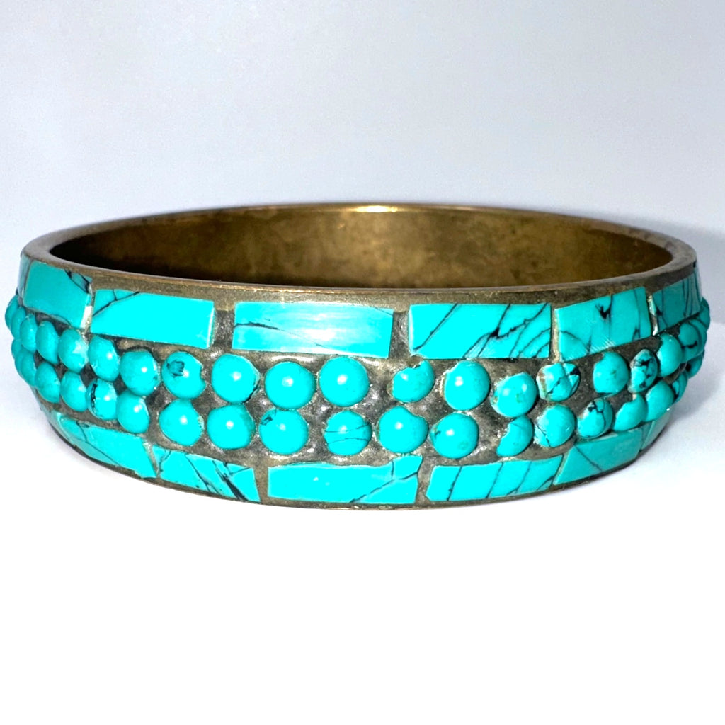 Vintage gold tone brass faux turquoise howlite inlay studded bangle bracelet