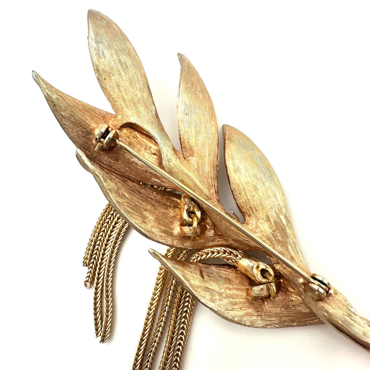 Vintage high end gold tone articulated foxtail chains leaf leaves brooch