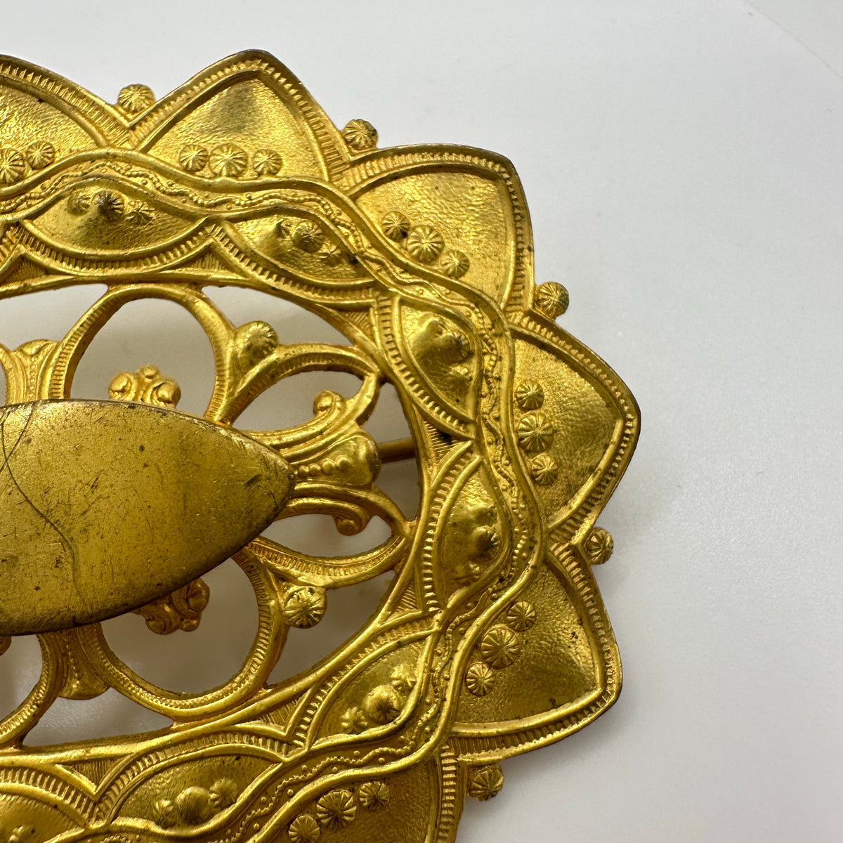 Antique 1900s Arts & Crafts gold gilt brass oval sunburst sash pin brooch