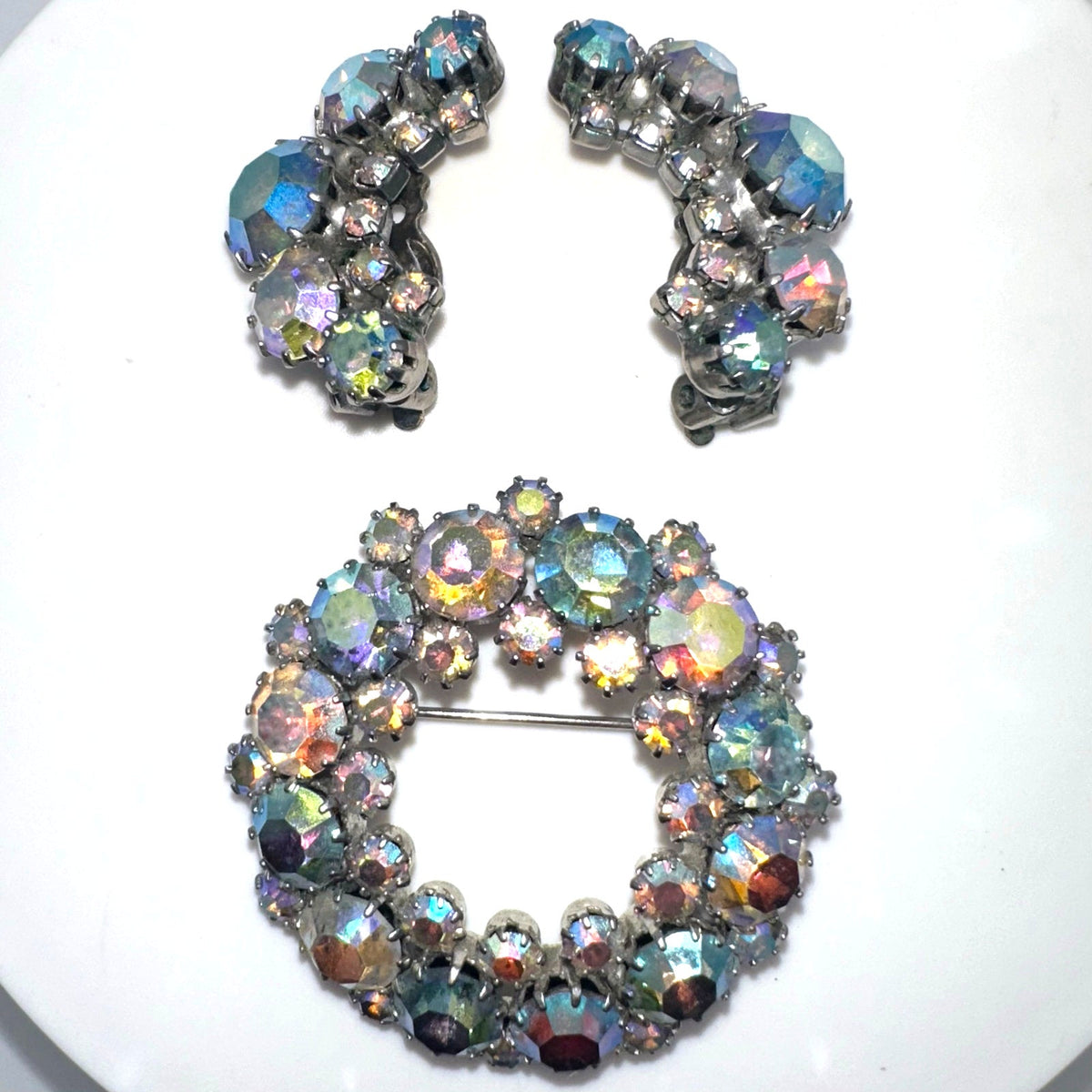 Vintage silver tone clear blue AB rhinestones wreath brooch clip on earrings