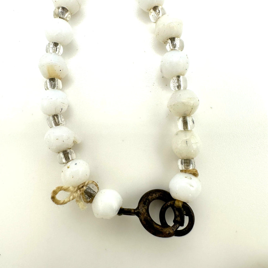 Antique Art Deco 1920s white milk green cane glass beaded graduated necklace