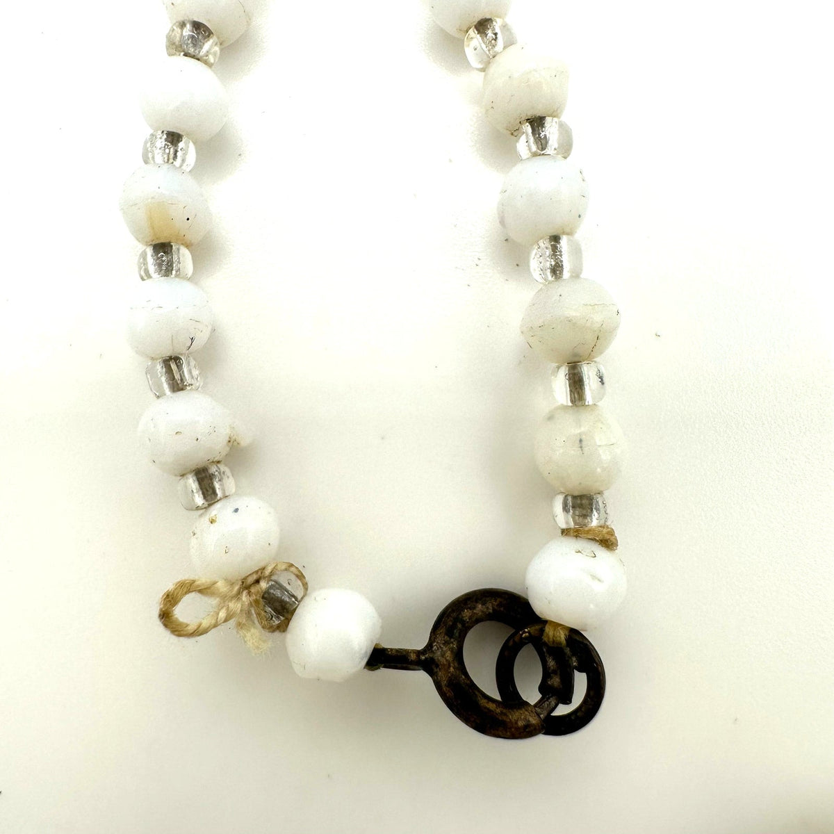 Antique Art Deco 1920s white milk green cane glass beaded graduated necklace