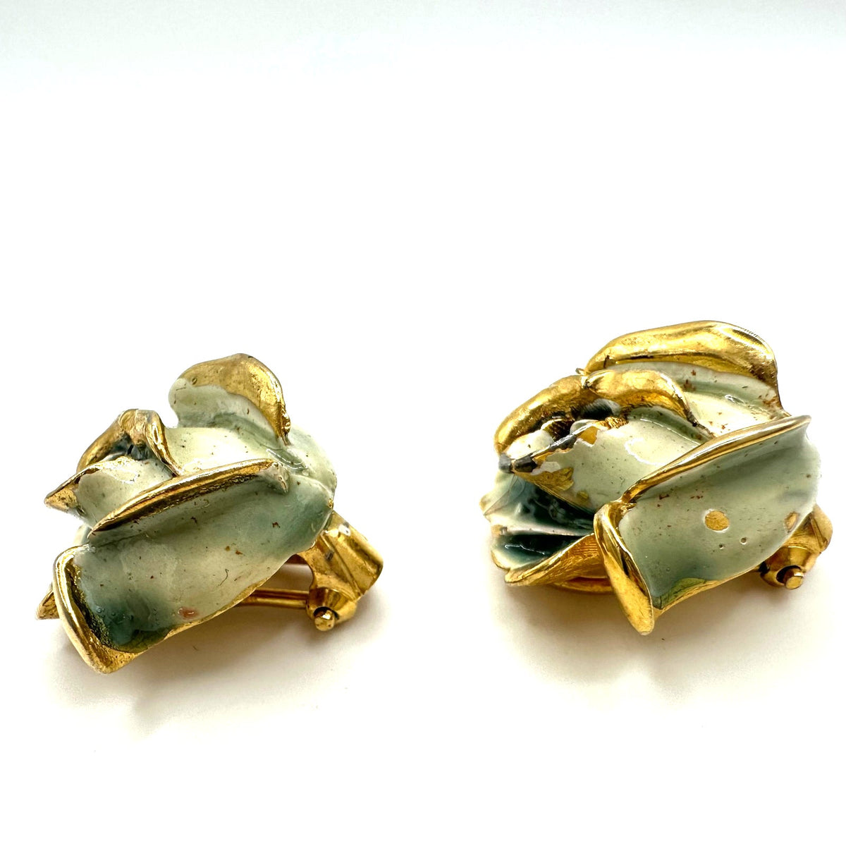 Capri signed vintage gold tone blue enamel 3D roses floral clip on earrings