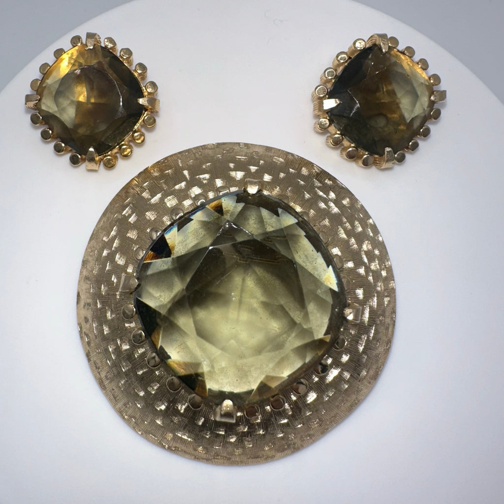Schrager vintage gold tone smoky glass rhinestones brooch clip on earrings