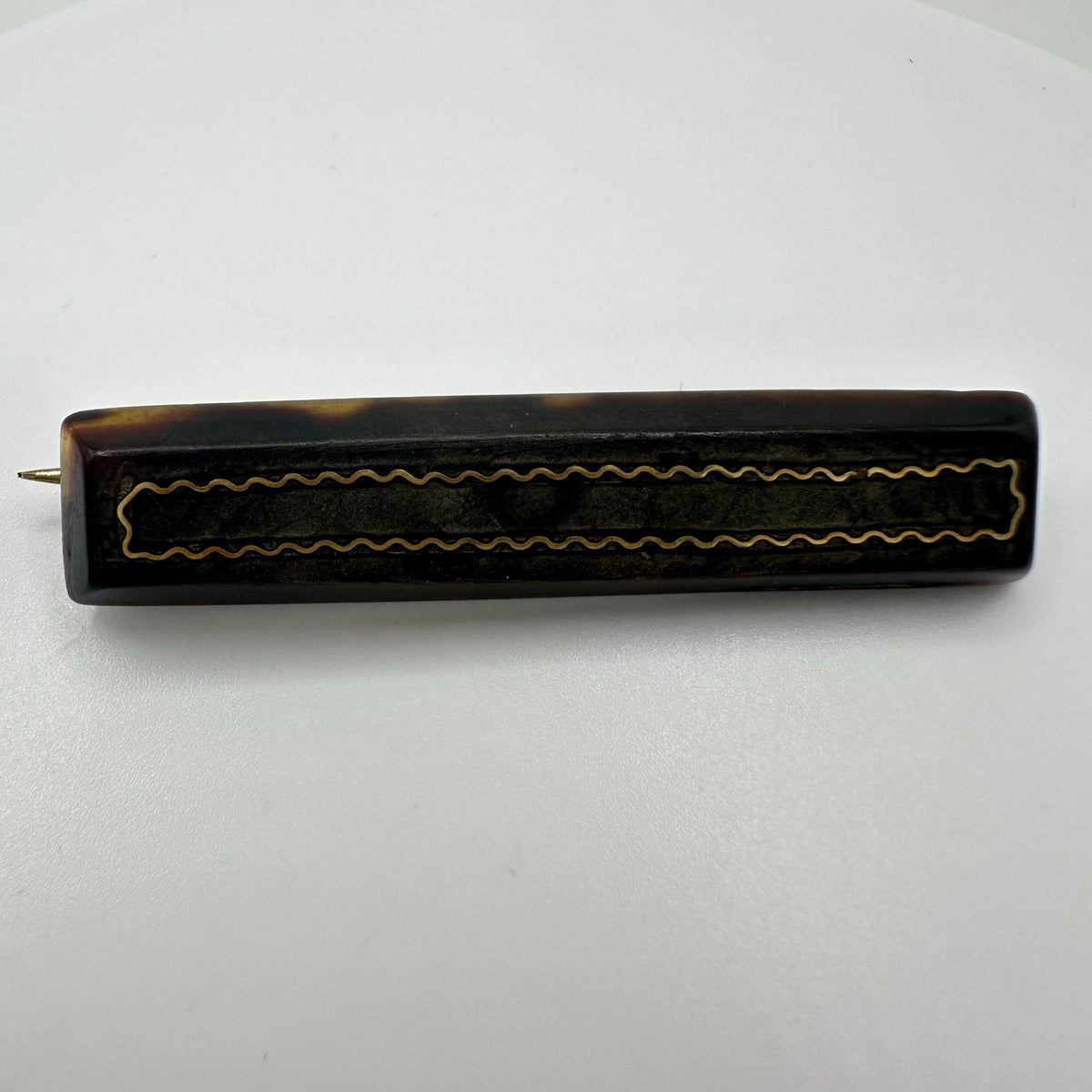 Antique Victorian 1870s Pique "faux" tortoise shell 14kt gold inlay brooch