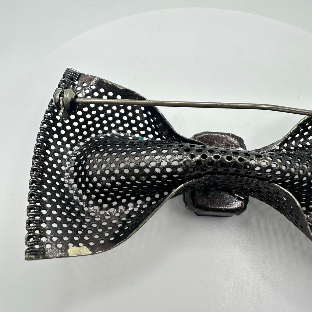 Vintage silver pewter tone mesh metal large blue glass rhinestone bow brooch