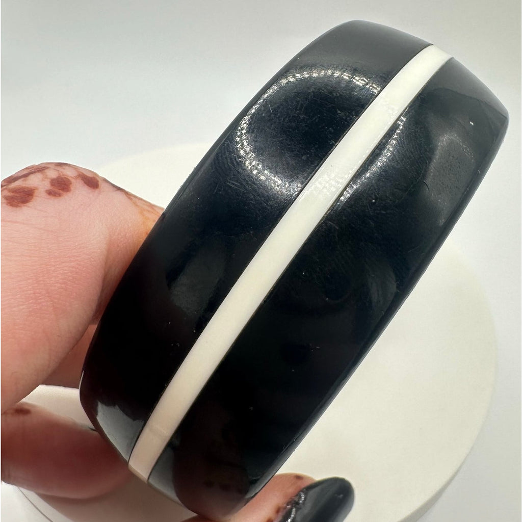 1940s vintage retro black white lucite statement chunky bangle bracelet