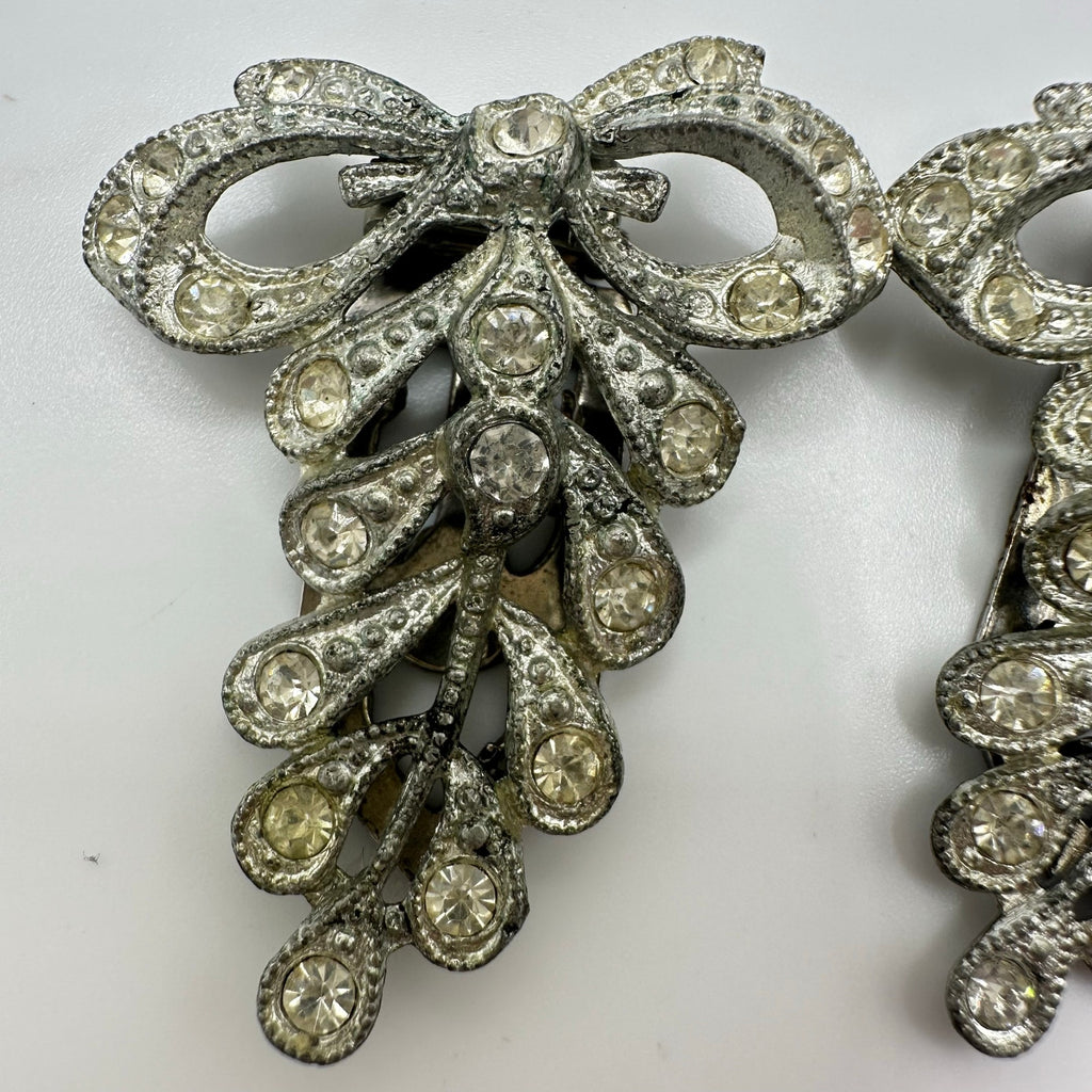 1930s antique Art Deco set 2 silver tone bows clear rhinestones dress clips