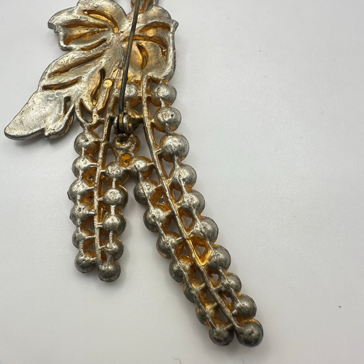 Vintage 1940s gold plated clear rhinestones floral buds fruit brooch pin