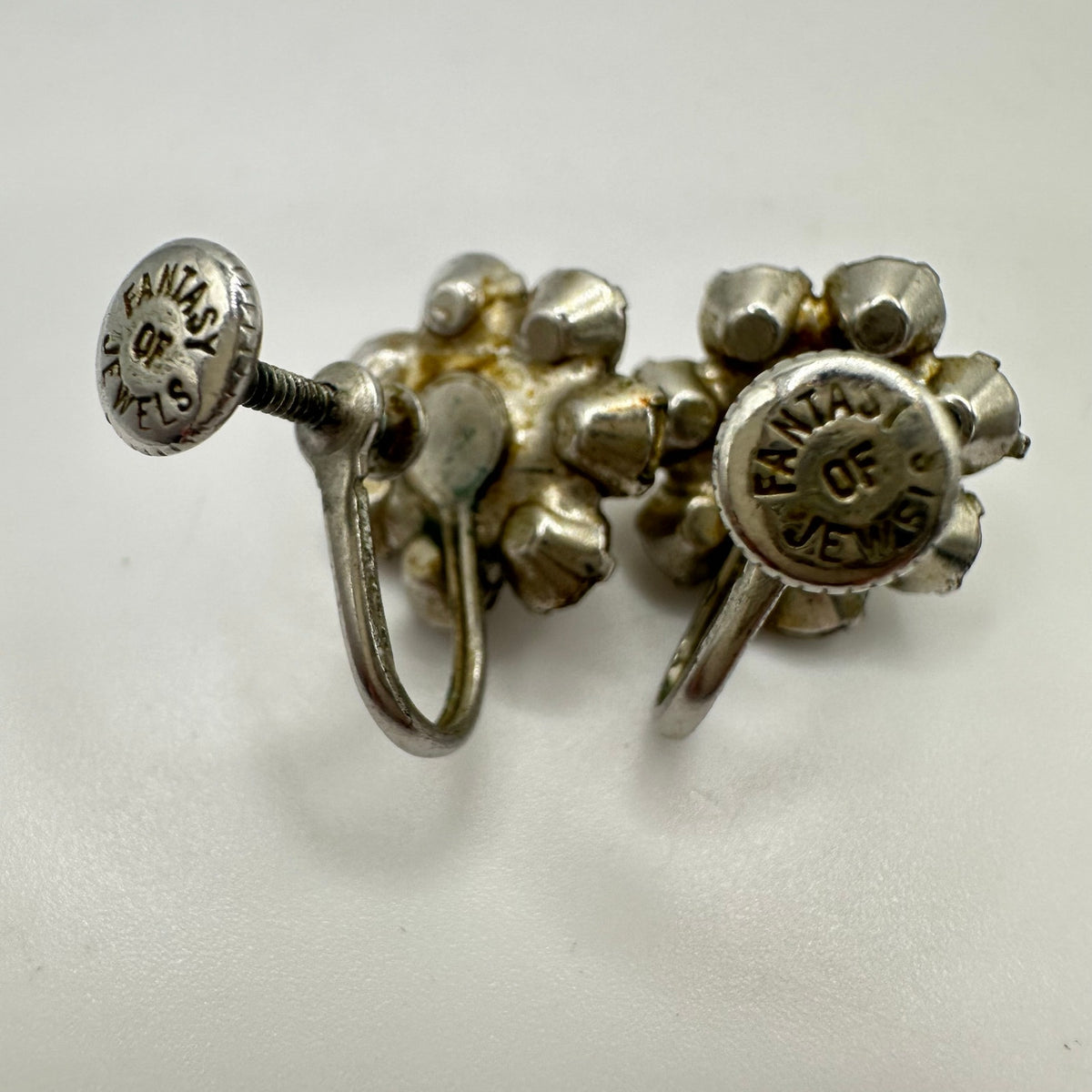 Fantasy of Jewels 1940s silver tone rhinestones faux pearls screw back earrings