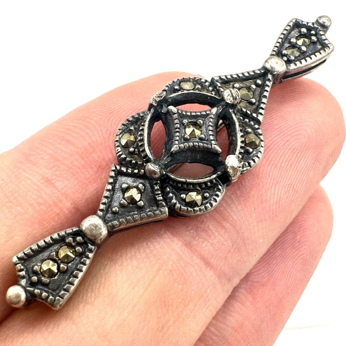 Vintage 925 sterling silver genuine marcasite bar pin brooch 4.87 grams