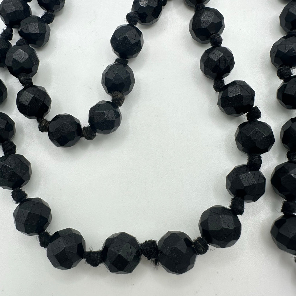 Antique Victorian 1800s black faceted vulcanite beaded 58” mourning necklace