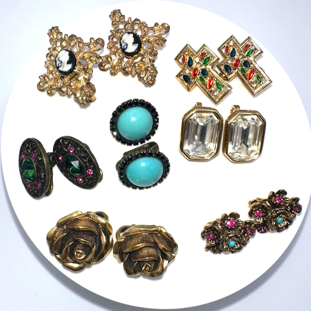 Bundle jewelry lot 7 pairs vintage gold tone clip on earrings 1928 Trifari Monet