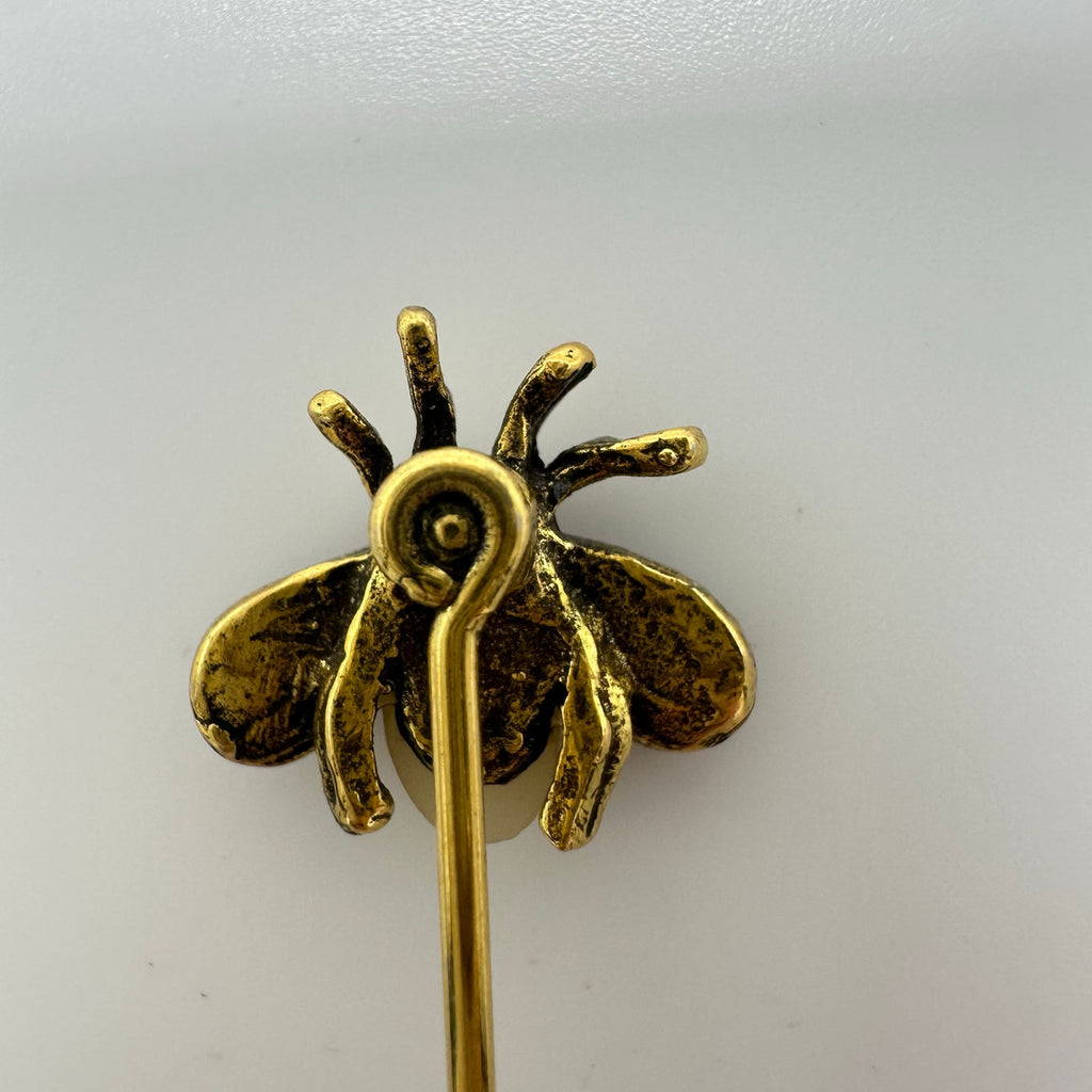 Vintage gold tone red green rhinestones faux pearl bumblebee stick pin brooch
