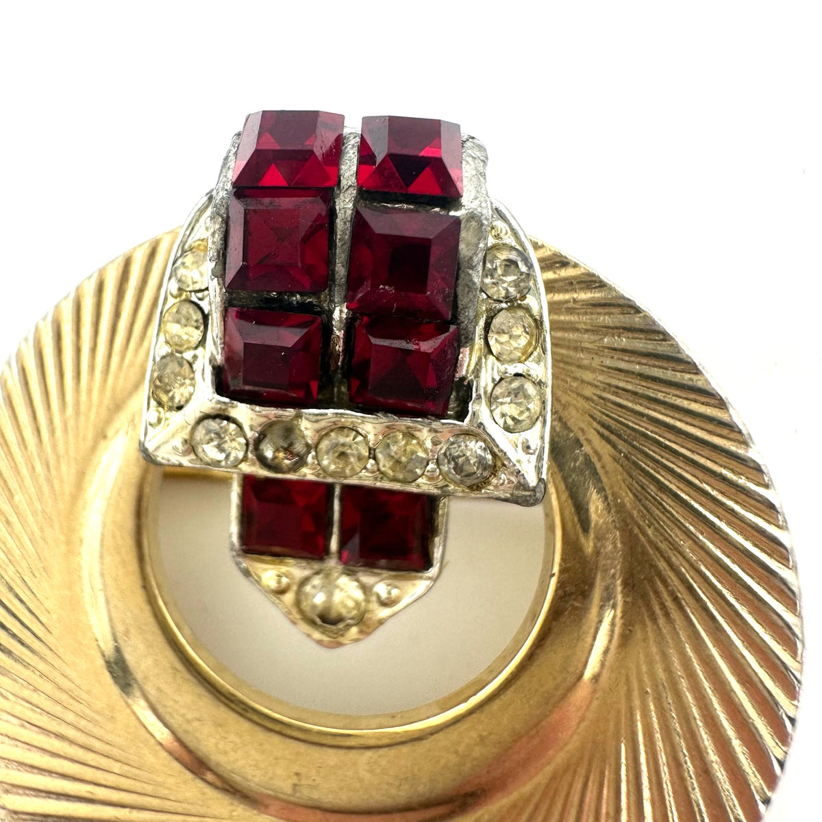 Coro Pegasus vintage gold tone red clear rhinestones circular buckle brooch