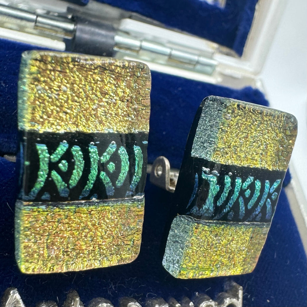 Vintage sterling silver gold glitter black dichroic glass clip on earrings