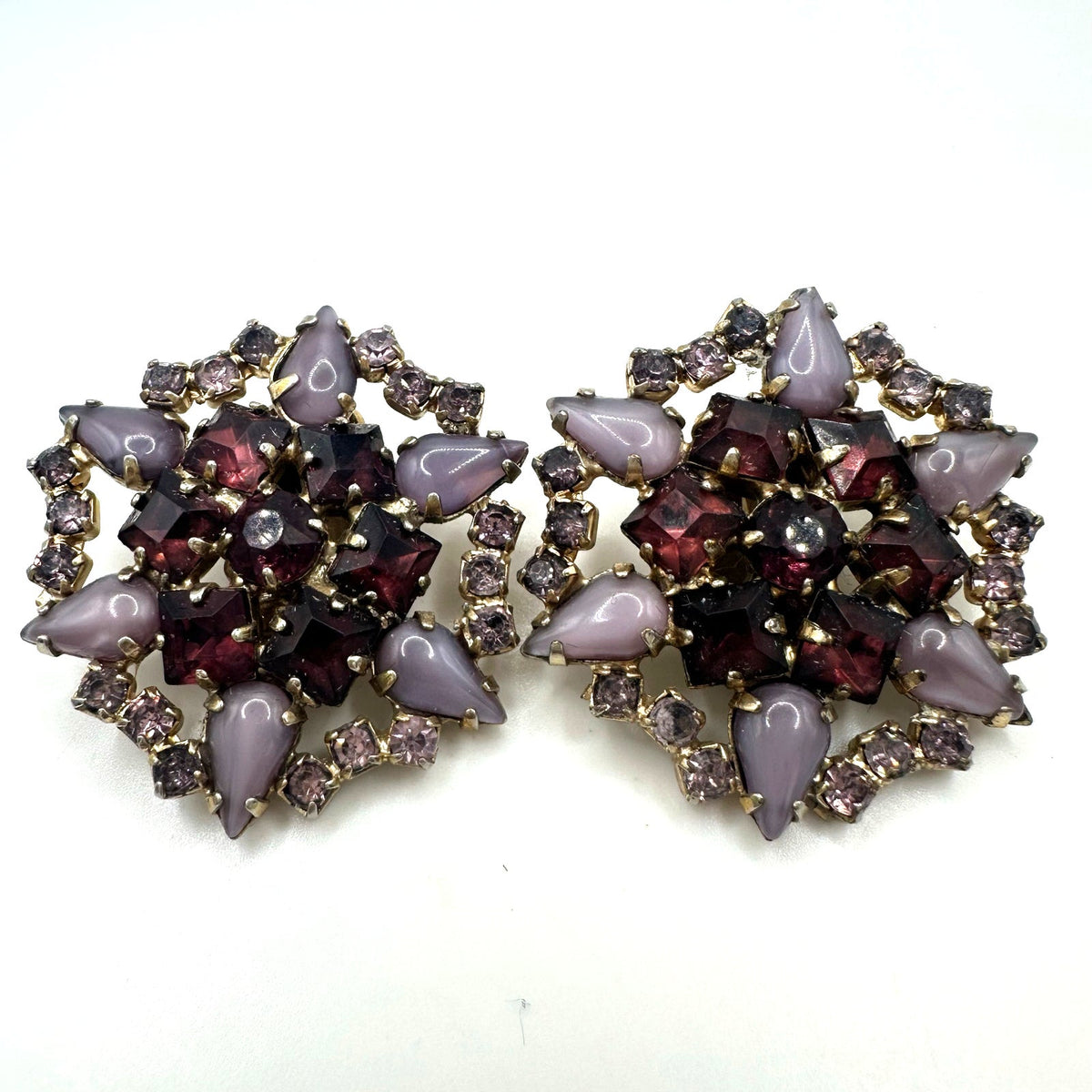 1950s vintage gold tone purple glass rhinestones cabochons clip on earrings