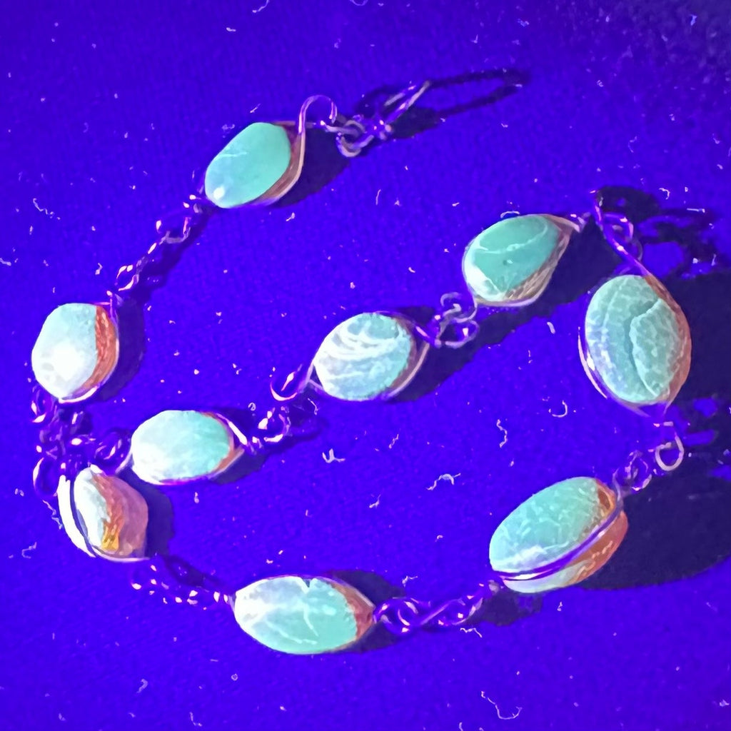 Vintage genuine Baltic amber graduated beads gold plated wire wrapped bracelet
