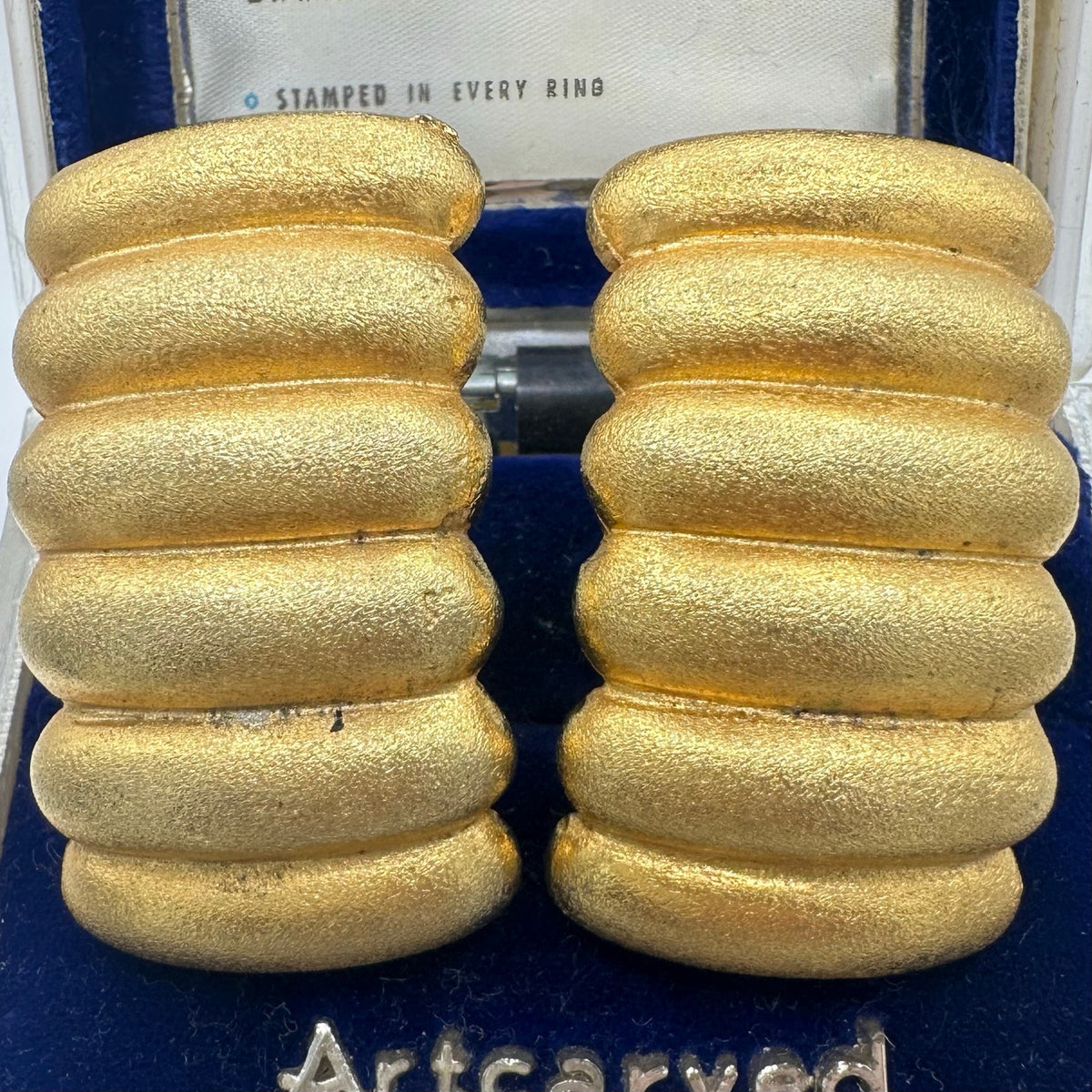1980s vintage gold tone jumbo massive scalloped high end clip on earrings