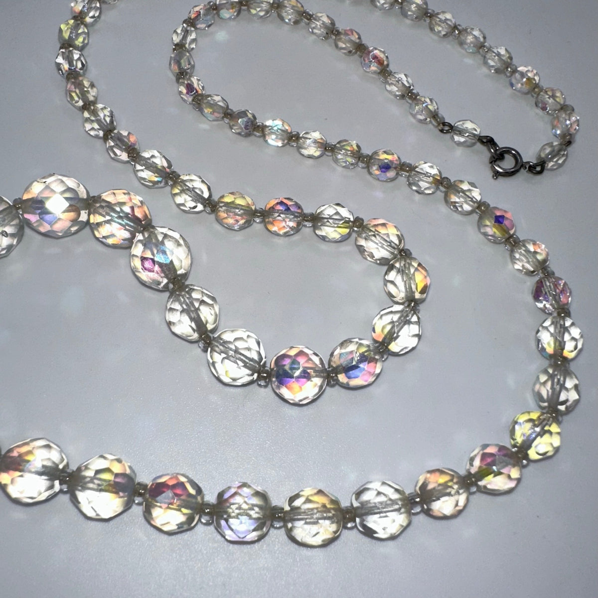 1950s vintage clear faceted glass aurora borealis AB graduated beaded necklace