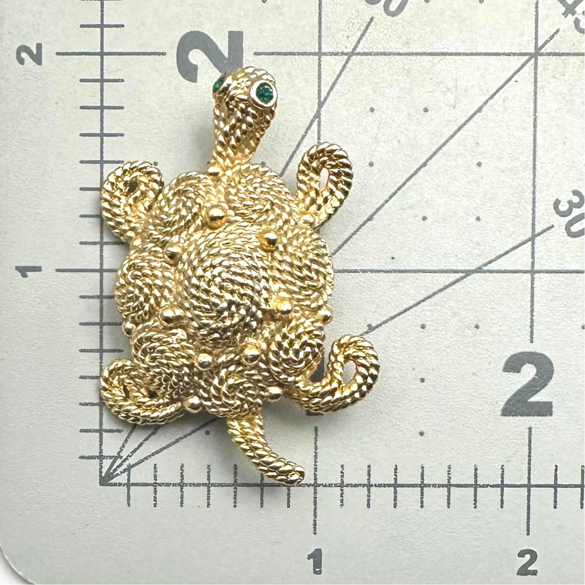 Napier vintage gold tone twisted rope green rhinestones turtle figural brooch