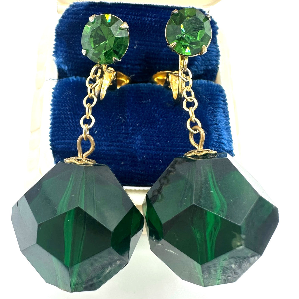 Vintage gold tone fern green rhinestones emerald lucite clip on drop earrings