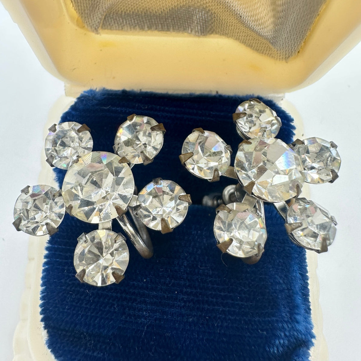 1940s vintage retro clear rhinestones starburst silver tone screw back earrings
