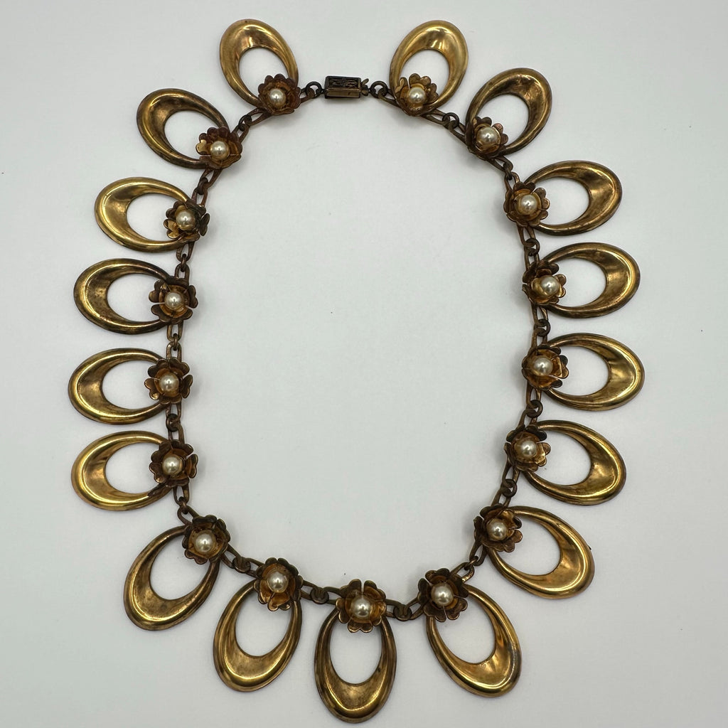 Antique vintage 1930s 1940s gold tone brass oval links faux pearls necklace