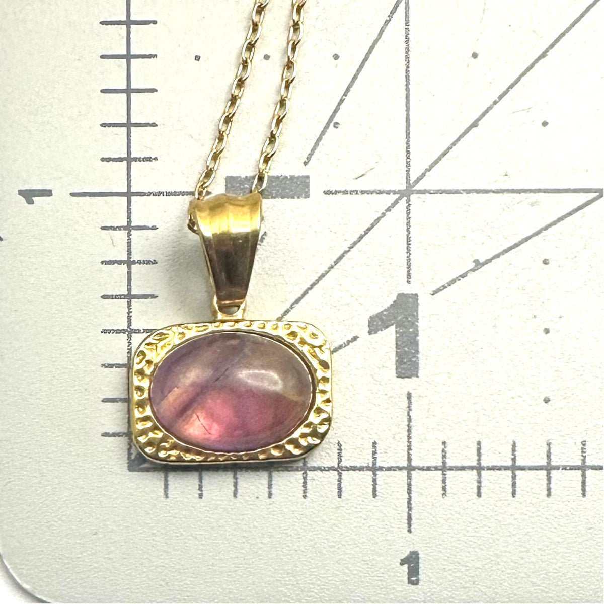 Gold tone genuine purple amethyst cabochon pendant 17.75" chain necklace