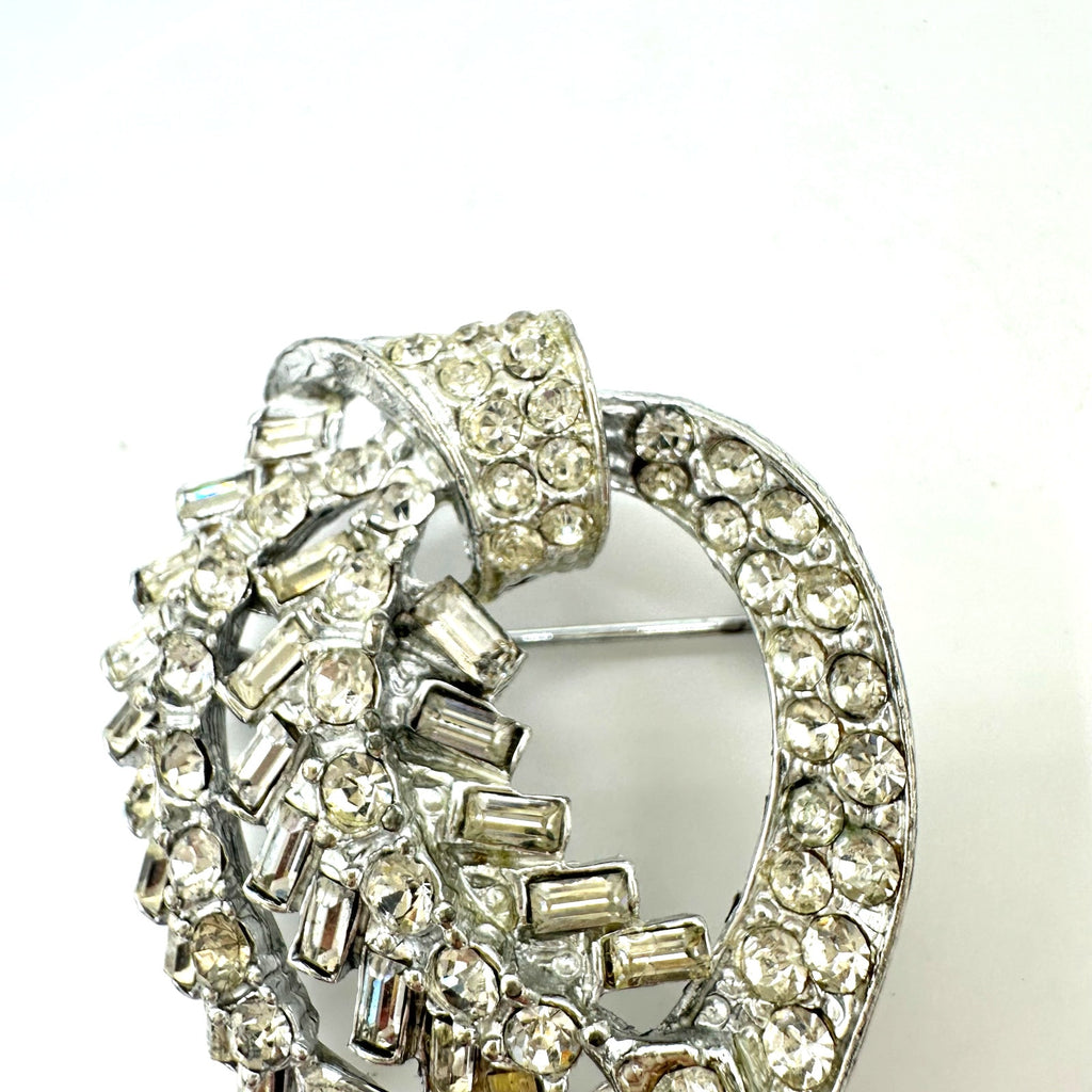 Dafri signed vintage large silver tone clear baguettes round rhinestones brooch