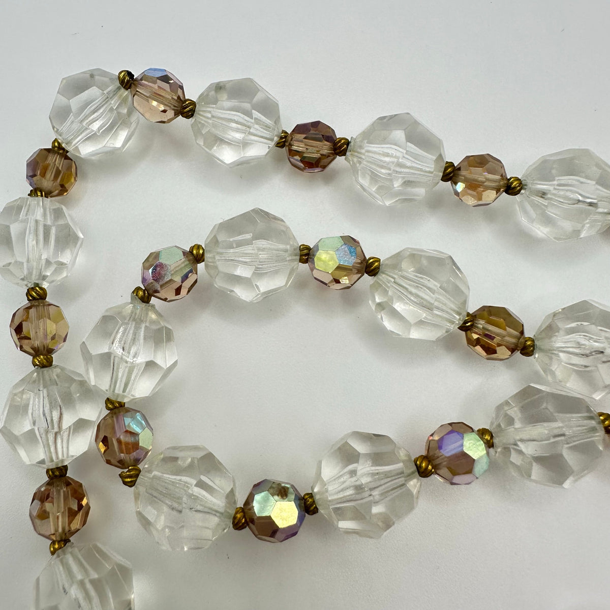 Vintage peach aurora borealis AB glass clear lucite beads beaded 32" necklace
