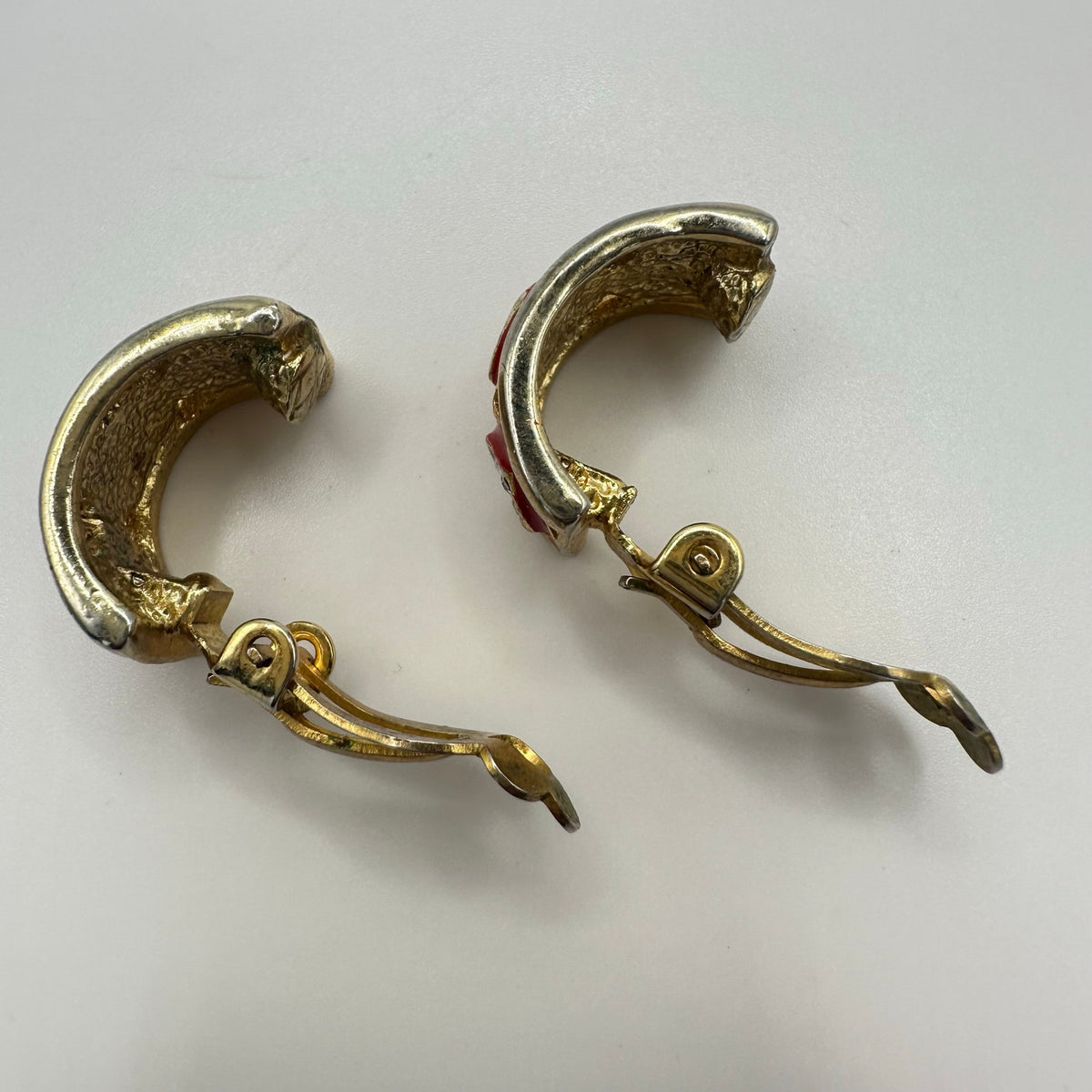 Vintage gold tone clear rhinestones red enamel half hoops clip on earrings